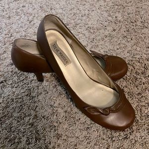 Steve Madden brown kitten heels size 10